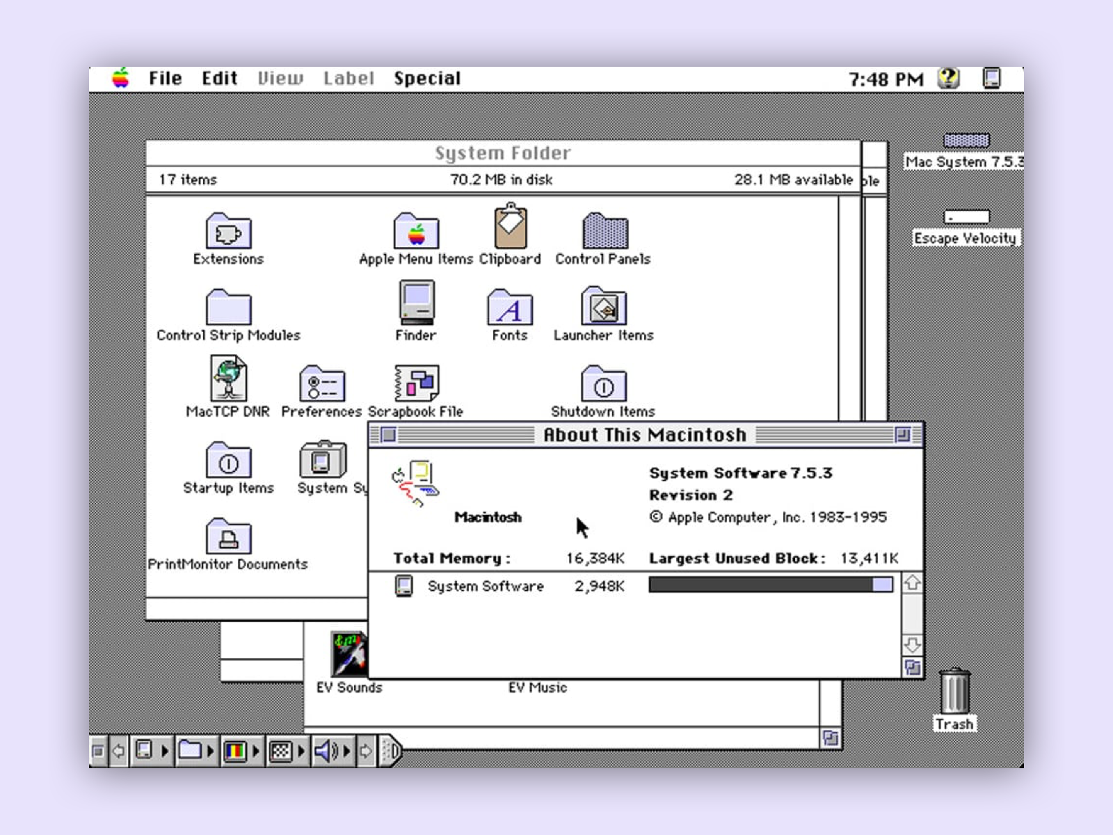 In this picture we see the famous System 7 from Apple. Folders look like folders and the trash can looks like a trash can.